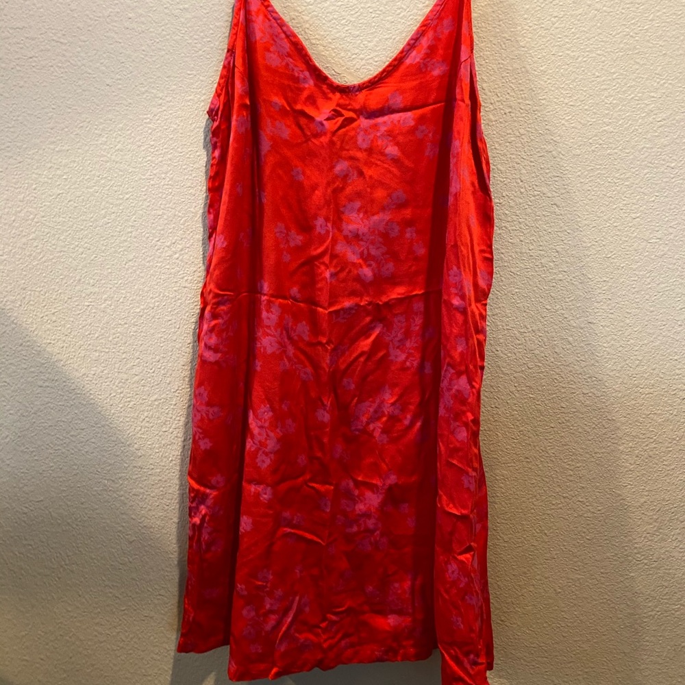 Billabong red floral shift dress